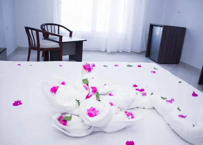 Grand Blue Cecelia Beach Resort 4*
