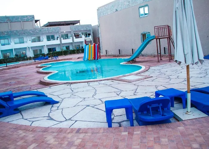 Grand Blue Cecelia Beach Resort Otel