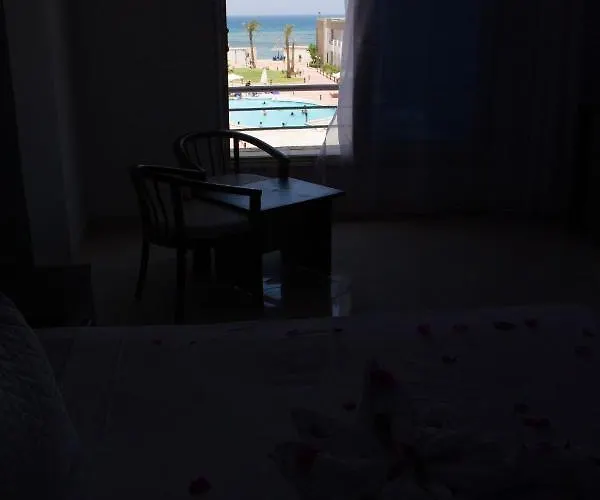Grand Blue Cecelia Beach Resort Otel